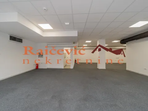 Izdavanje, poslovni prostor, 140m², Čukarica, Beograd - image 6