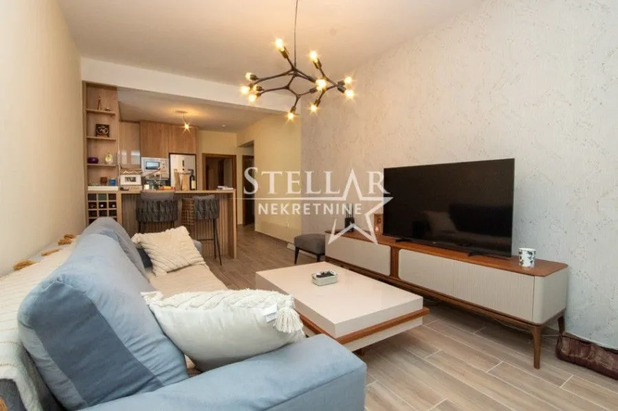 Prodaja, trosoban stan, 87m², Tuški Put, Podgorica