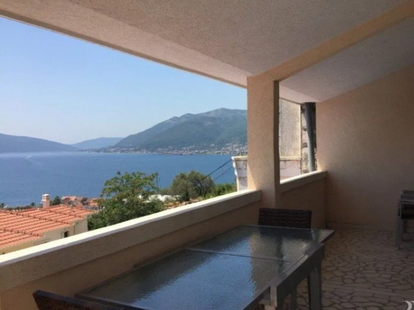 Prodaja, jednosoban stan, 50m², Donja Lastva, Tivat