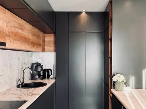 Izdavanje, trosoban stan, 130m², Mažina, Tivat - image 7