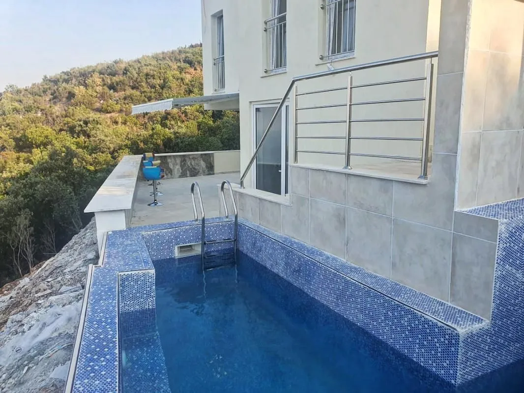 Prodaja, kuća, 180m², Zagora, Kotor