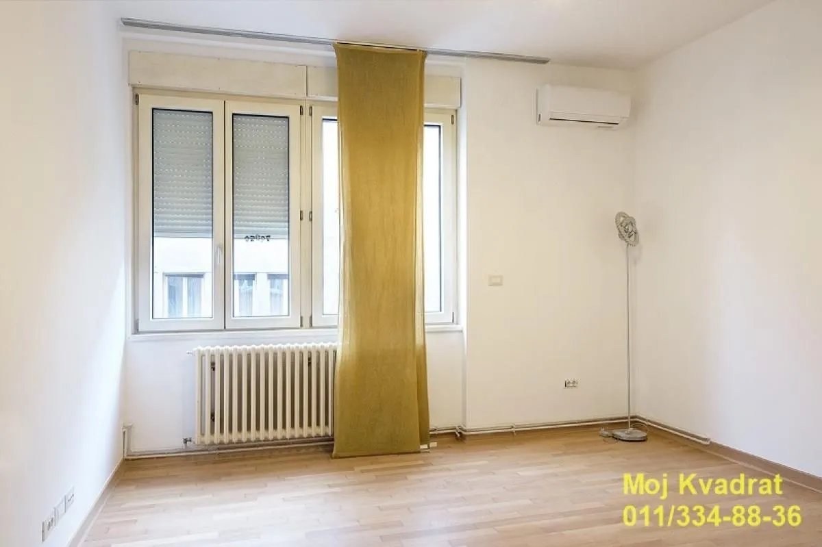 Prodaja, četvorosoban stan, 105m², Vračar Sve Podlokacije, Beograd