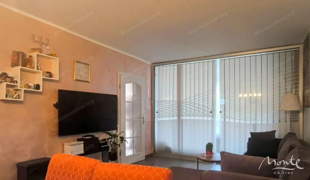 Prodaja, dvosoban stan, 54m², Dobrota, Kotor