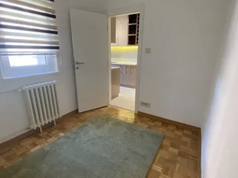 Izdavanje, četvorosoban stan, 87m², Bezanijska Kosa 2, Bežanijska Kosa Sve Podlokacije - image 10