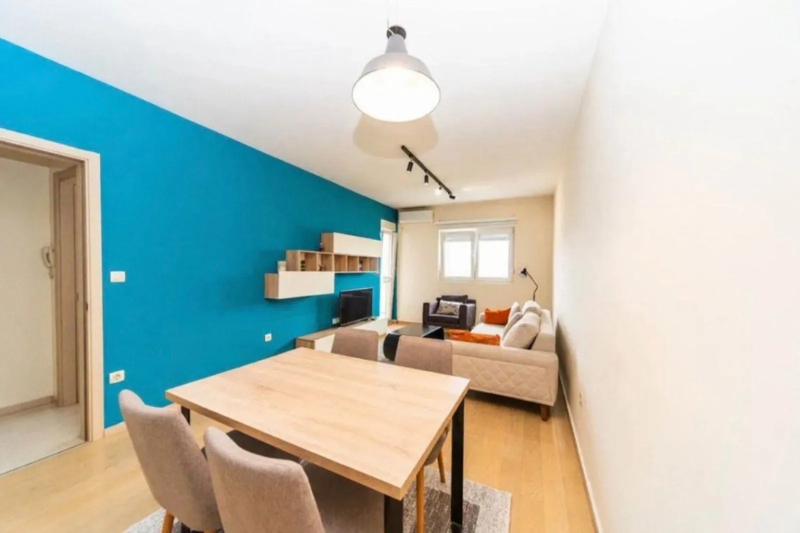 Izdavanje, jednosoban stan, 47m², City Kvart, Podgorica