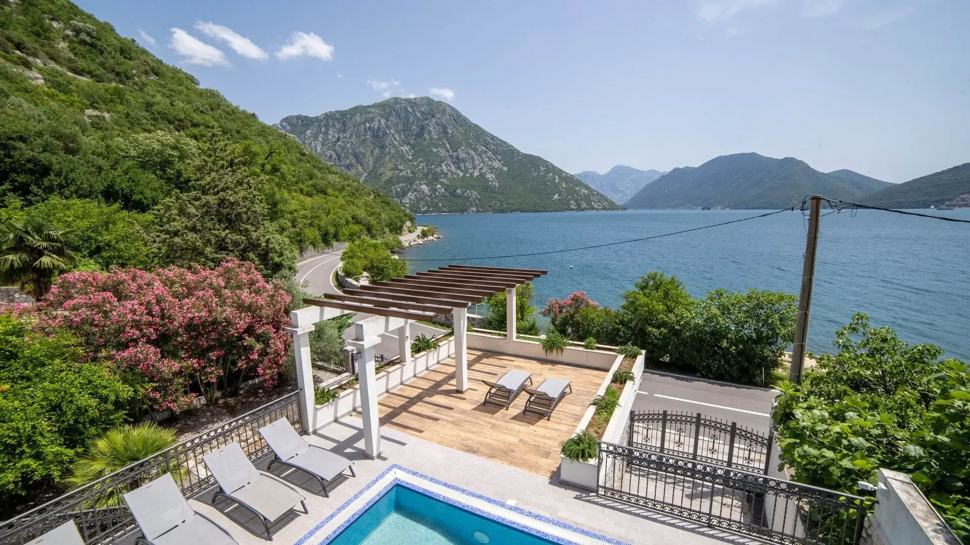 Sale, house, 405m², Kotor, Crna Gora