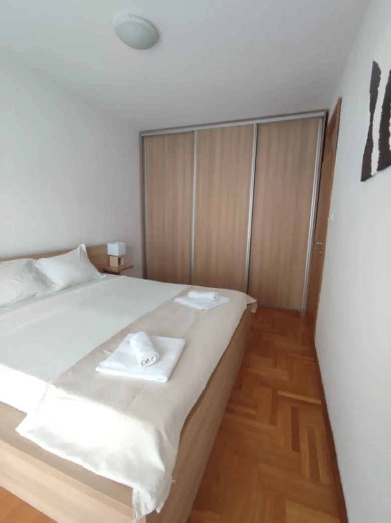 Rent, one bedroom apartment, 50m², Babilonija, Budva