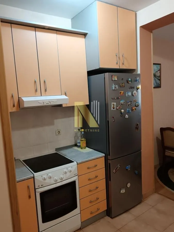 Izdavanje, trosoban stan, 58m², Bulevar Oslobodjenja, Novi Sad Sve Podlokacije