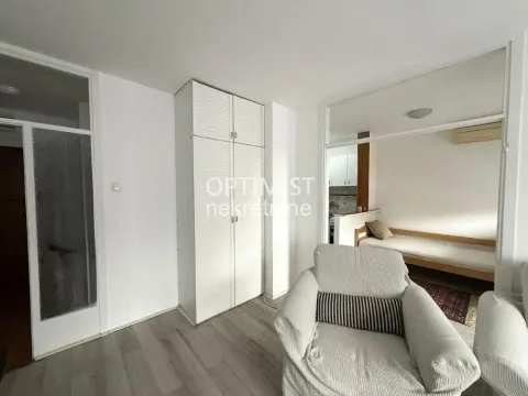 Rent, one bedroom apartment, 42m², Stari Grad, Beograd - image 7