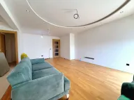 Prodaja, trosoban stan, 118m², Stari Aerodrom, Podgorica - image 4