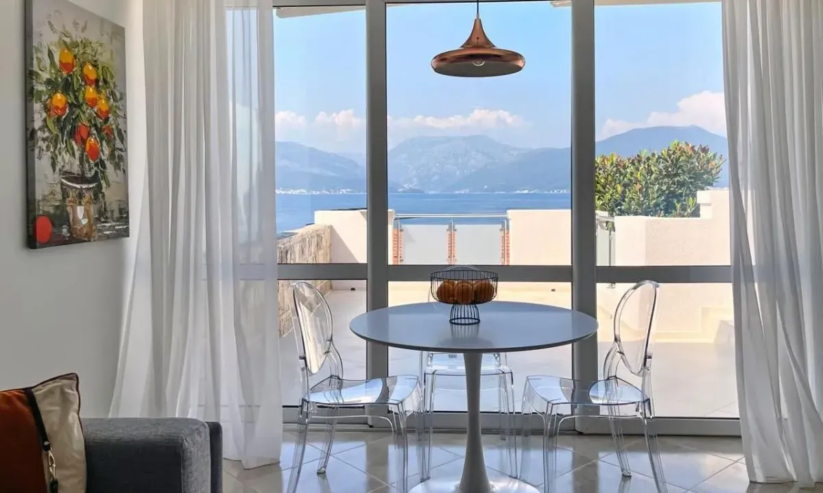 Prodaja, kuća, 118m², Krašići, Tivat