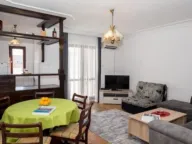 Izdavanje, dvosoban stan, 60m², Babilonija, Budva - image 1