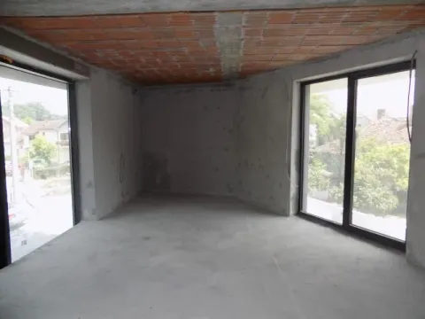 Izdavanje, poslovni prostor, 215m², Paraćin, Srbija - image 7