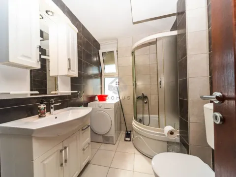 Rent, two bedroom apartment, 65m², Centar, Podgorica - image 8