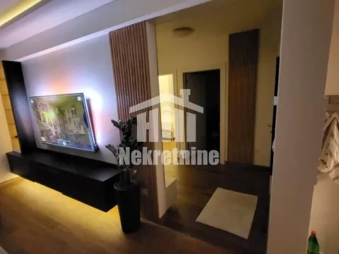 Izdavanje, trosoban stan, 73m², Banovo Brdo, Beograd - image 3