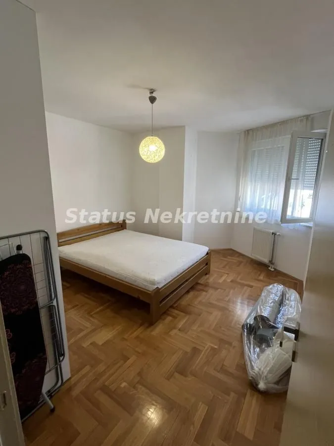 Izdavanje, dvosoban stan, 48m², Bulevar Oslobodjenja, Novi Sad Sve Podlokacije