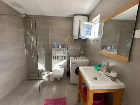 Rent, one bedroom apartment, 50m², Centar, Bar - image 7