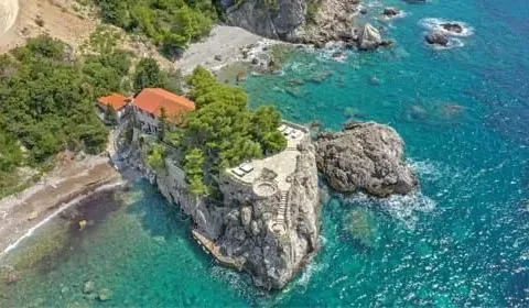 Prodaja, kuća, 200m², Reževići, Budva - image 1