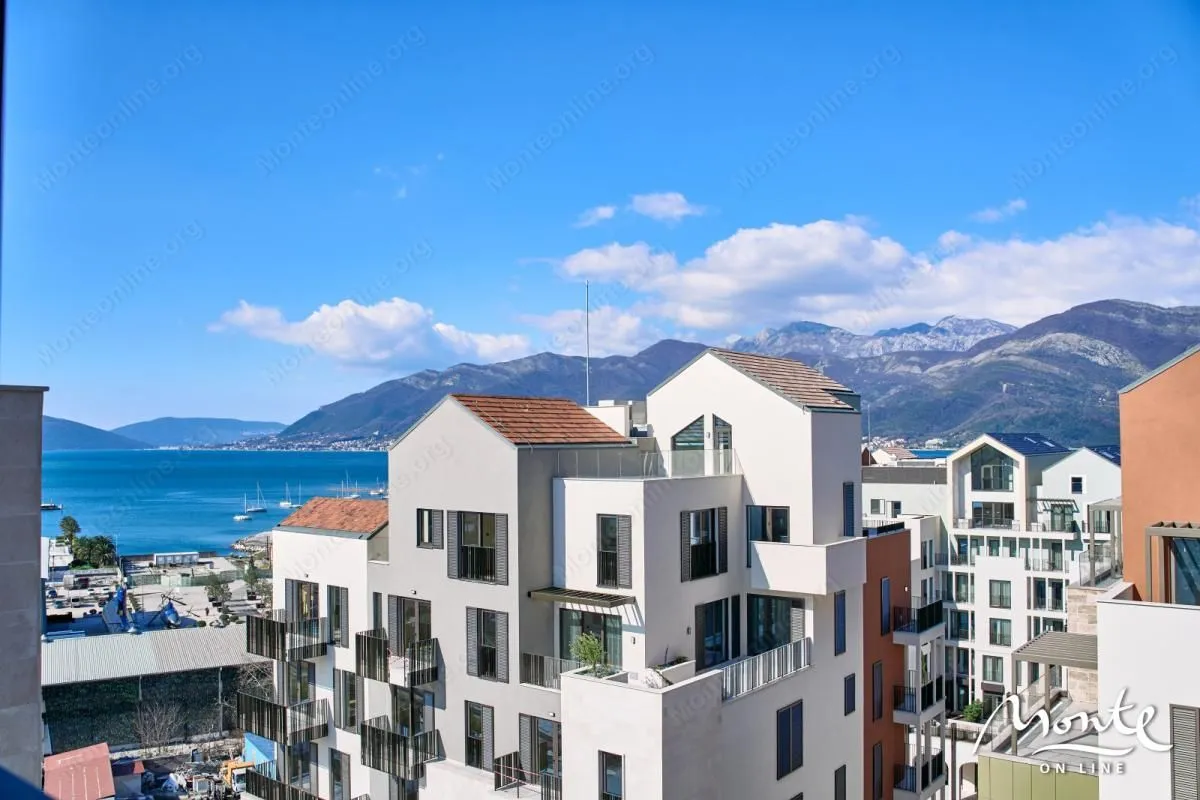 Prodaja, dvosoban stan, 102m², Tivat, Crna Gora