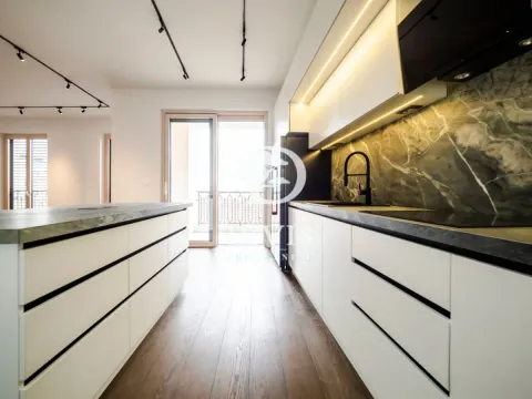 Rent, four bedroom apartment, 150m², Stari Grad, Beograd - image 5