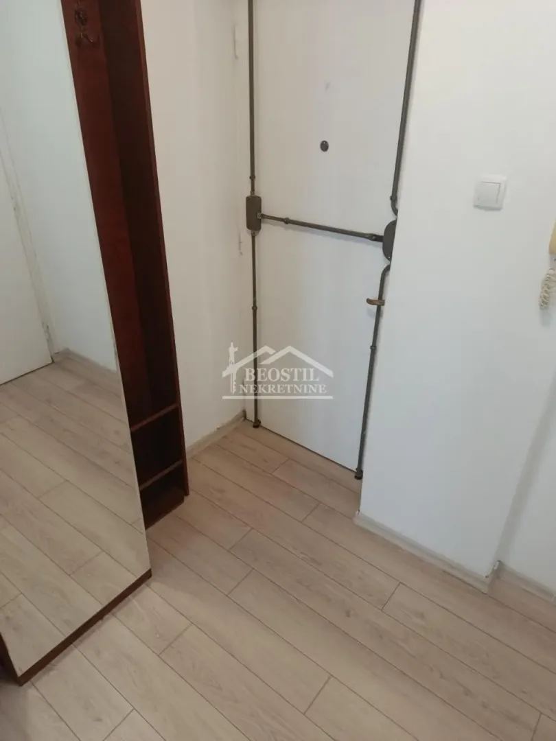 Prodaja, jednosoban stan, 33m², Palilula Sve Podlokacije, Beograd