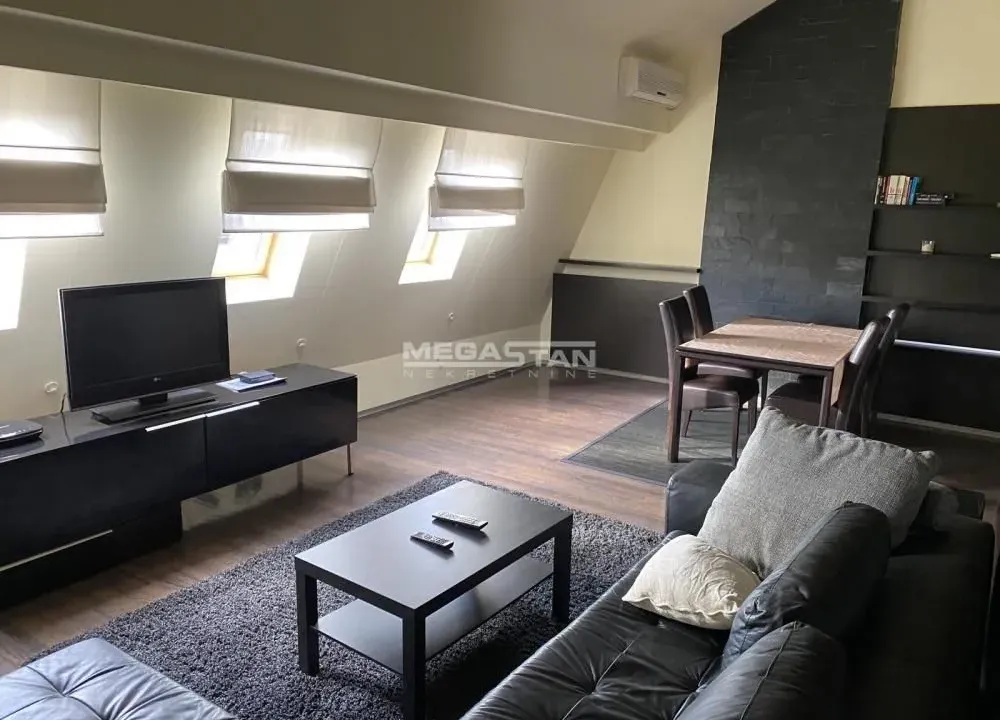 Izdavanje, trosoban stan, 92m², Stari Grad, Beograd