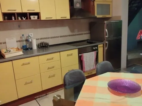 Sale, two bedroom apartment, 85m², Budva, Crna Gora - image 2