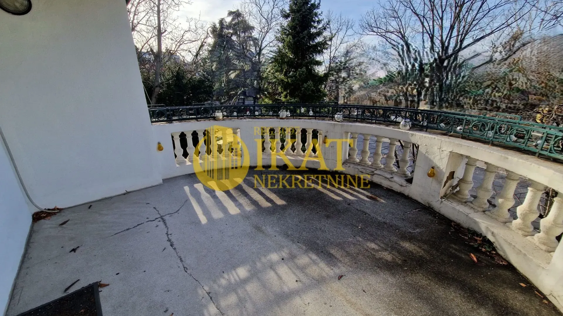 Izdavanje, kuća, 330m², Senjak, Beograd