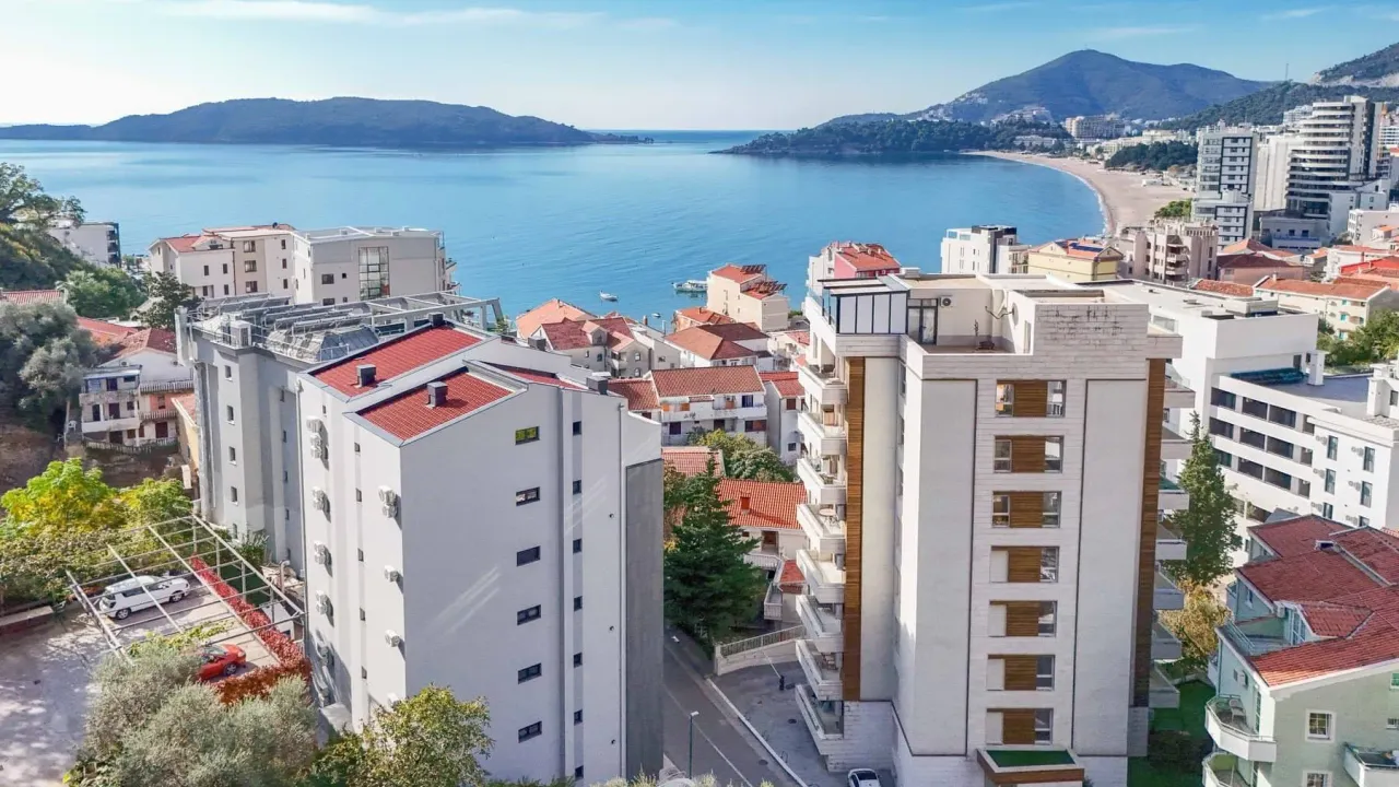Sale, three bedroom apartment, 204m², Rafailovići, Budva