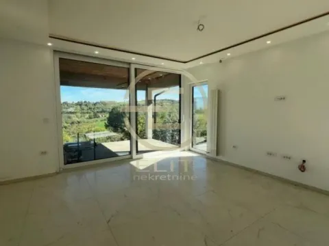 Prodaja, kuća, 226m², Sremska Kamenica, Petrovaradin - image 3