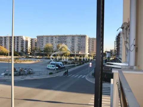 Prodaja, dvosoban stan, 71m², City Kvart, Podgorica - image 9