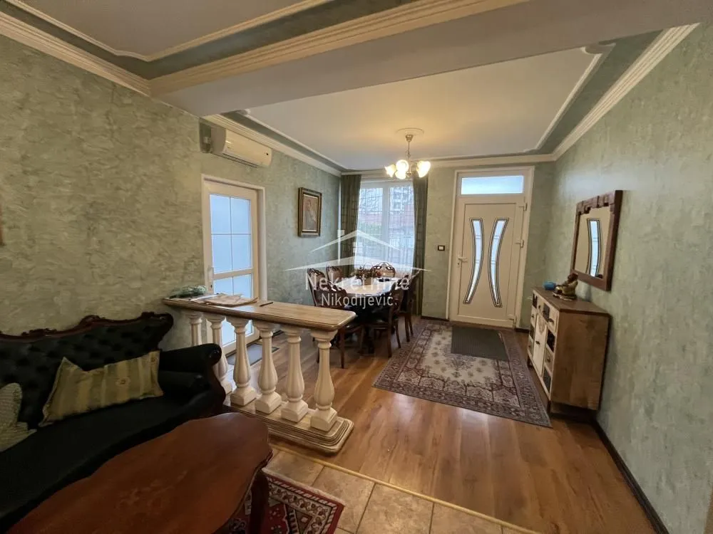 Rent, house, 220m², Savski Venac, Beograd