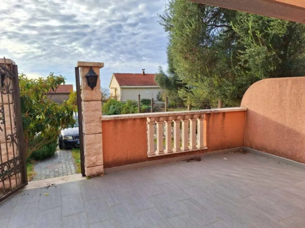 Sale, three bedroom apartment, 116m², Drobnići, Budva