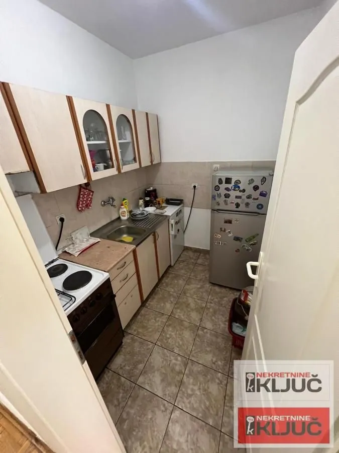Prodaja, jednosoban stan, 30m², Bulevar Evrope, Novi Sad Sve Podlokacije