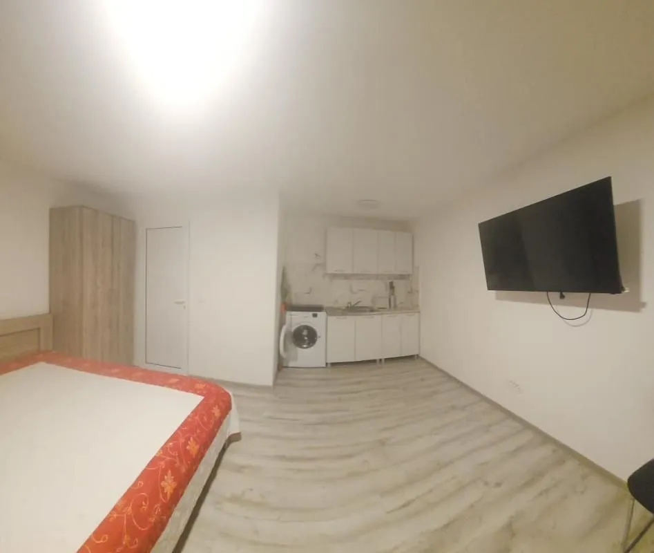 Izdavanje, kuća, 28m², Šušanj, Bar