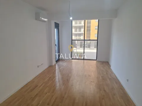 Rent, two bedroom apartment, 65m², Stari Aerodrom, Podgorica - image 2