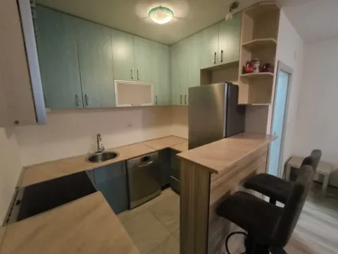 Izdavanje, garsonjera, 28m², Central Point, Podgorica - image 2