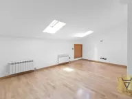 Izdavanje, trosoban stan, 128m², Stari Grad, Beograd - image 7