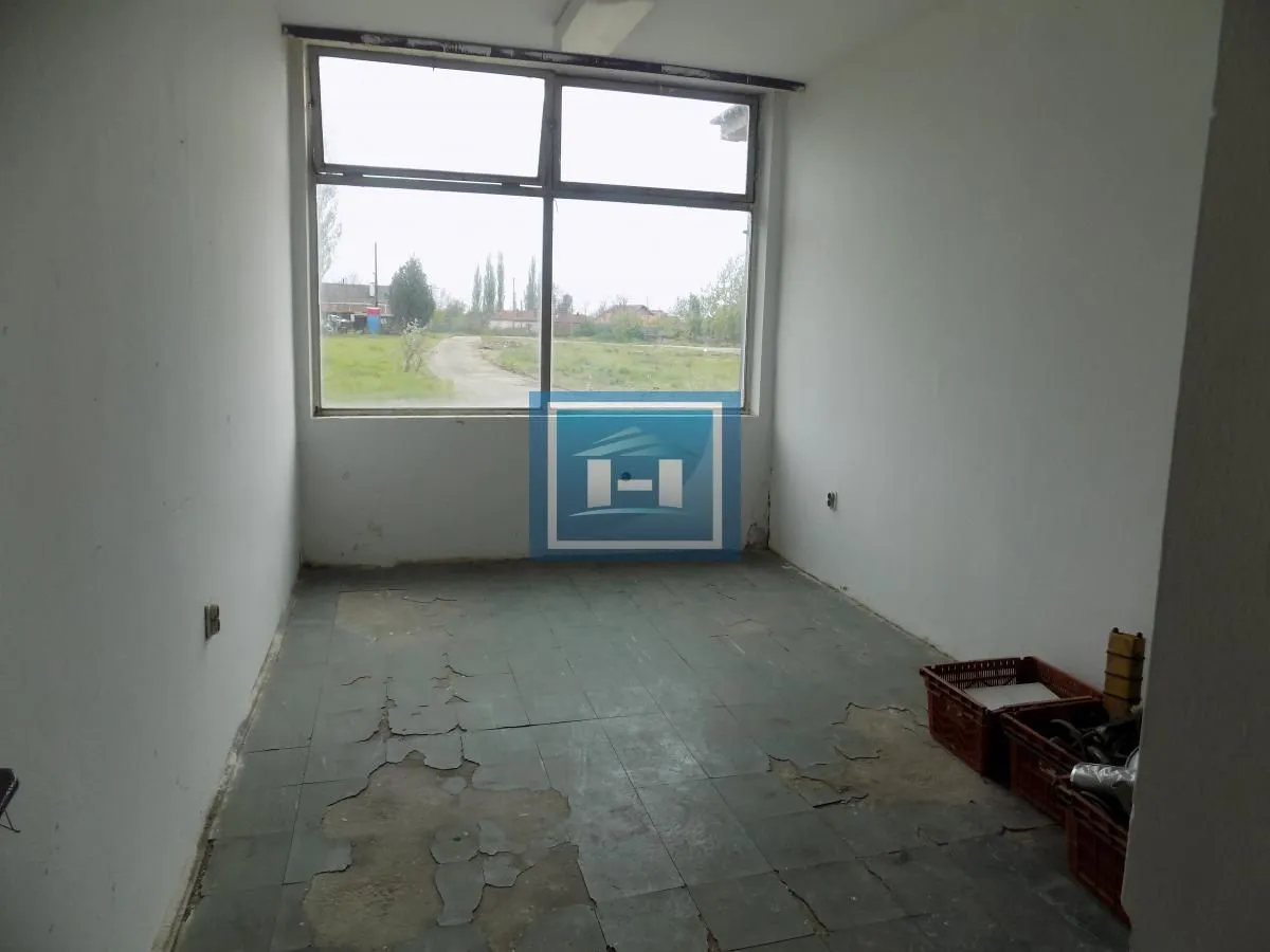 Sale, office space, 1180m², Žabare, Paraćin