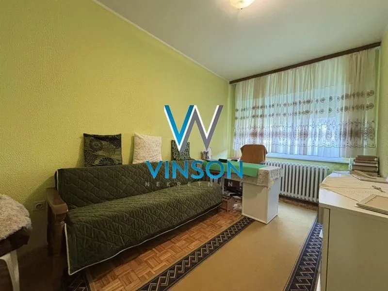 Prodaja, kuća, 195m², Salajka, Novi Sad Sve Podlokacije