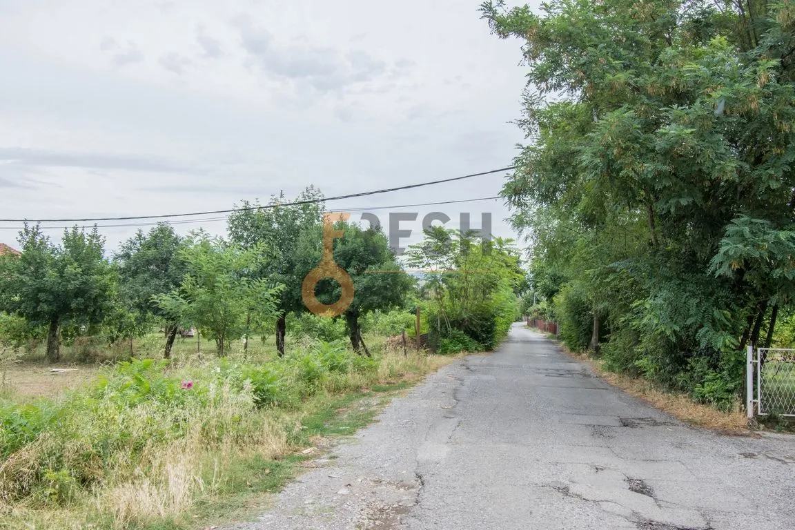 Prodaja, plac, 1100m², Tološi, Podgorica