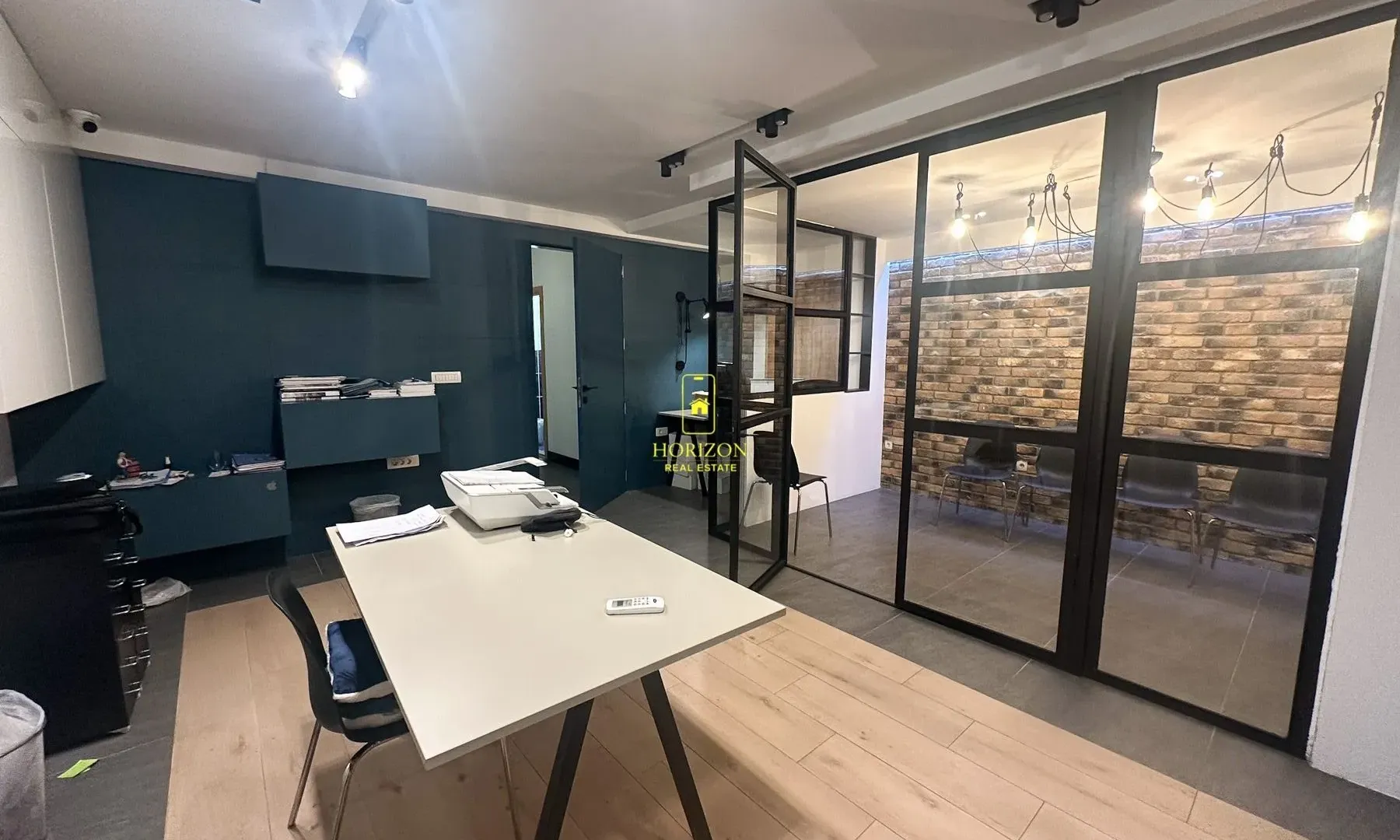 Rent, office space, 42m², Momišići, Podgorica