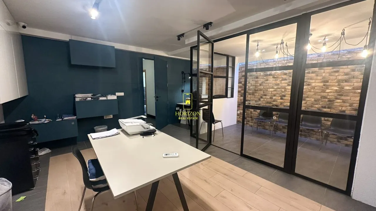 Rent, office space, 42m², Momišići, Podgorica