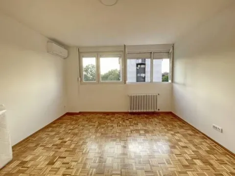 Rent, two bedroom apartment, 57m², Čukarica, Beograd - image 2