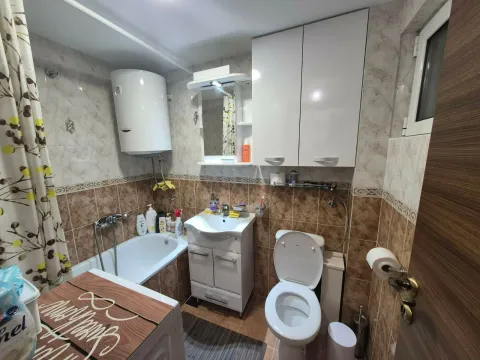 Rent, one bedroom apartment, 50m², Zaobilaznica, Budva - image 6