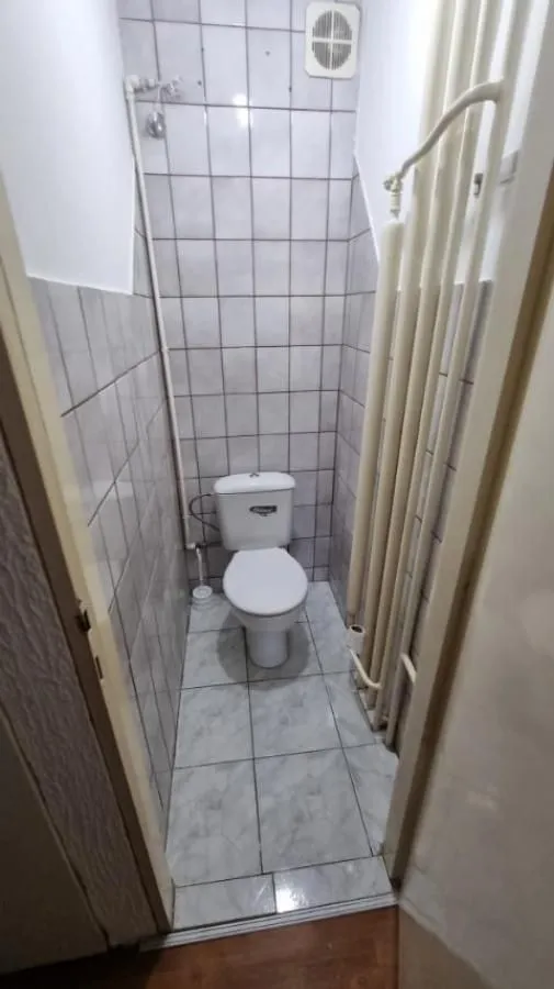 Izdavanje, trosoban stan, 70m², Centar, Novi Sad