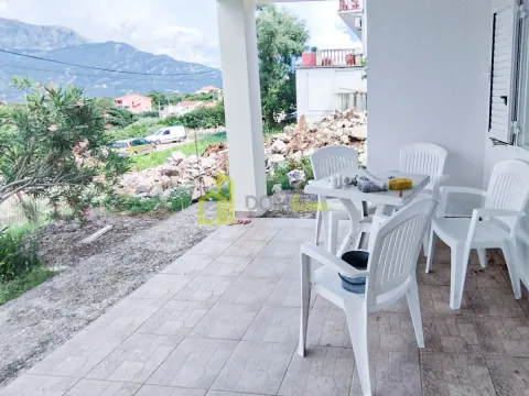 Izdavanje, kuća, 170m², Lješevići, Kotor - image 20