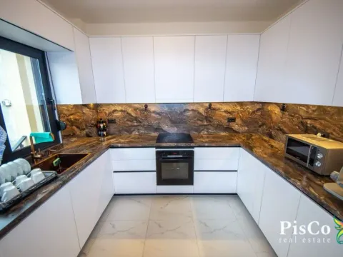 Rent, house, 180m², Gornja Gorica, Podgorica - image 5