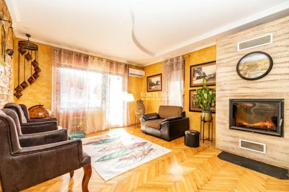 Prodaja, kuća, 555m², Zelenika, Herceg Novi