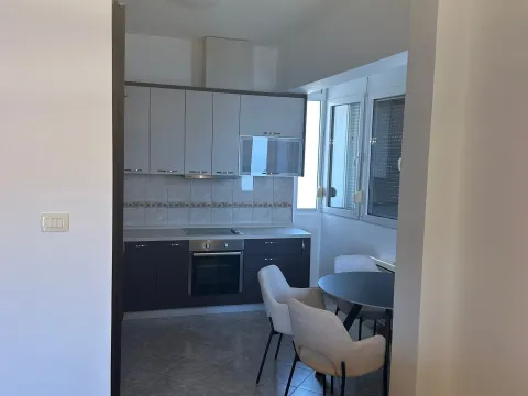 Rent, two bedroom apartment, 72m², Momišići, Podgorica - image 4